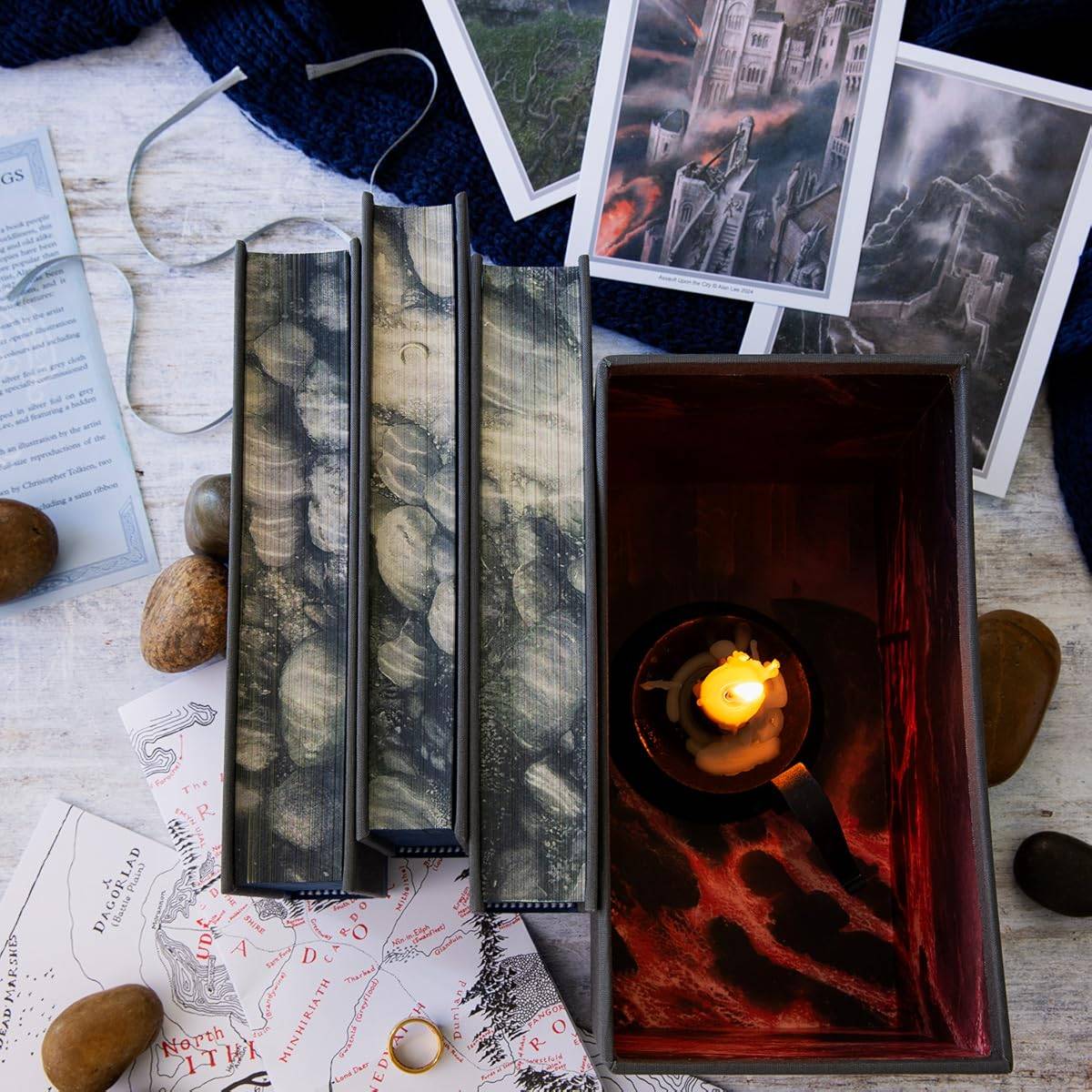 The Lord of the Rings Deluxe Illustrated Box Set