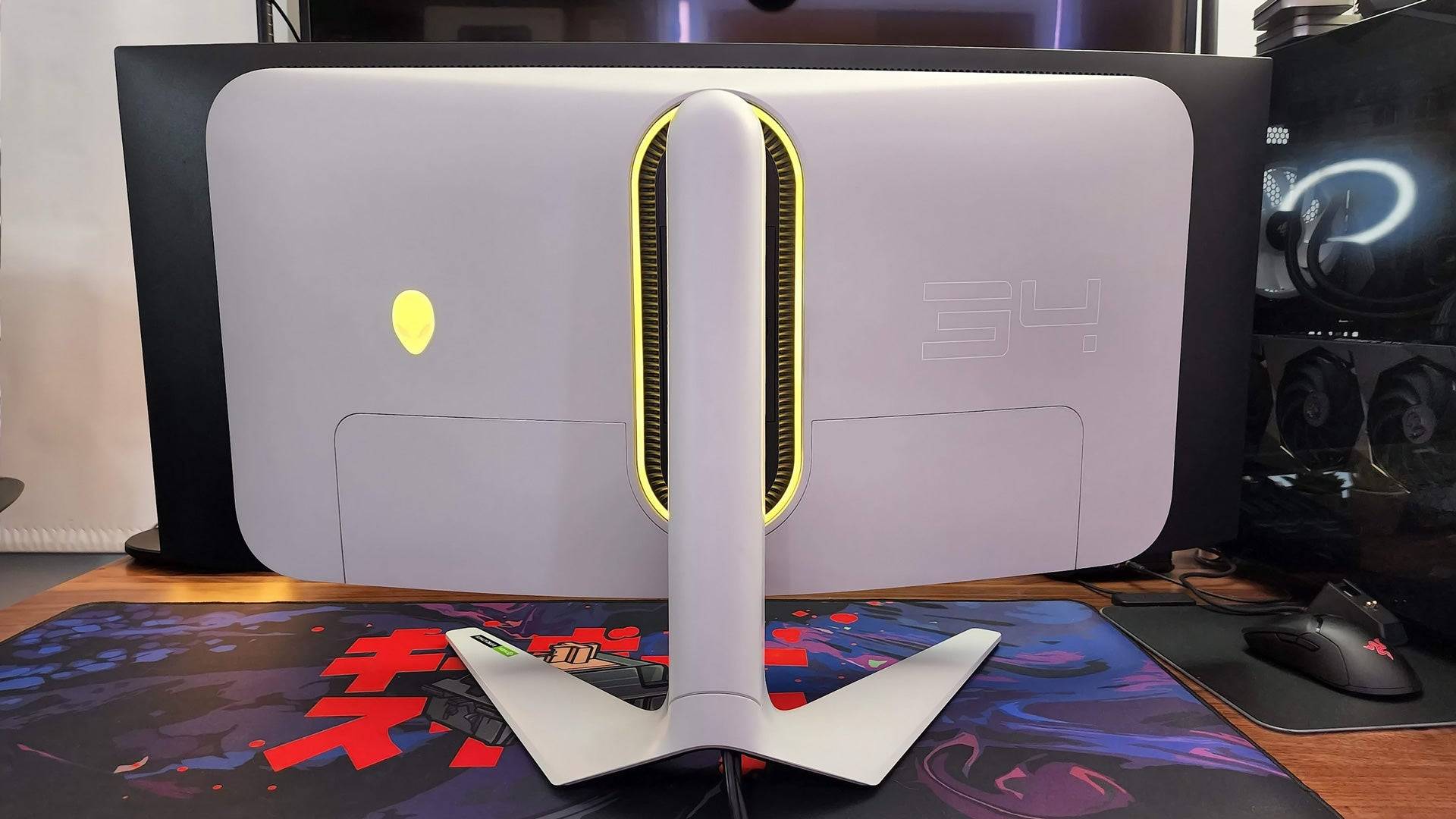 Alienware AW3423DW Image 2
