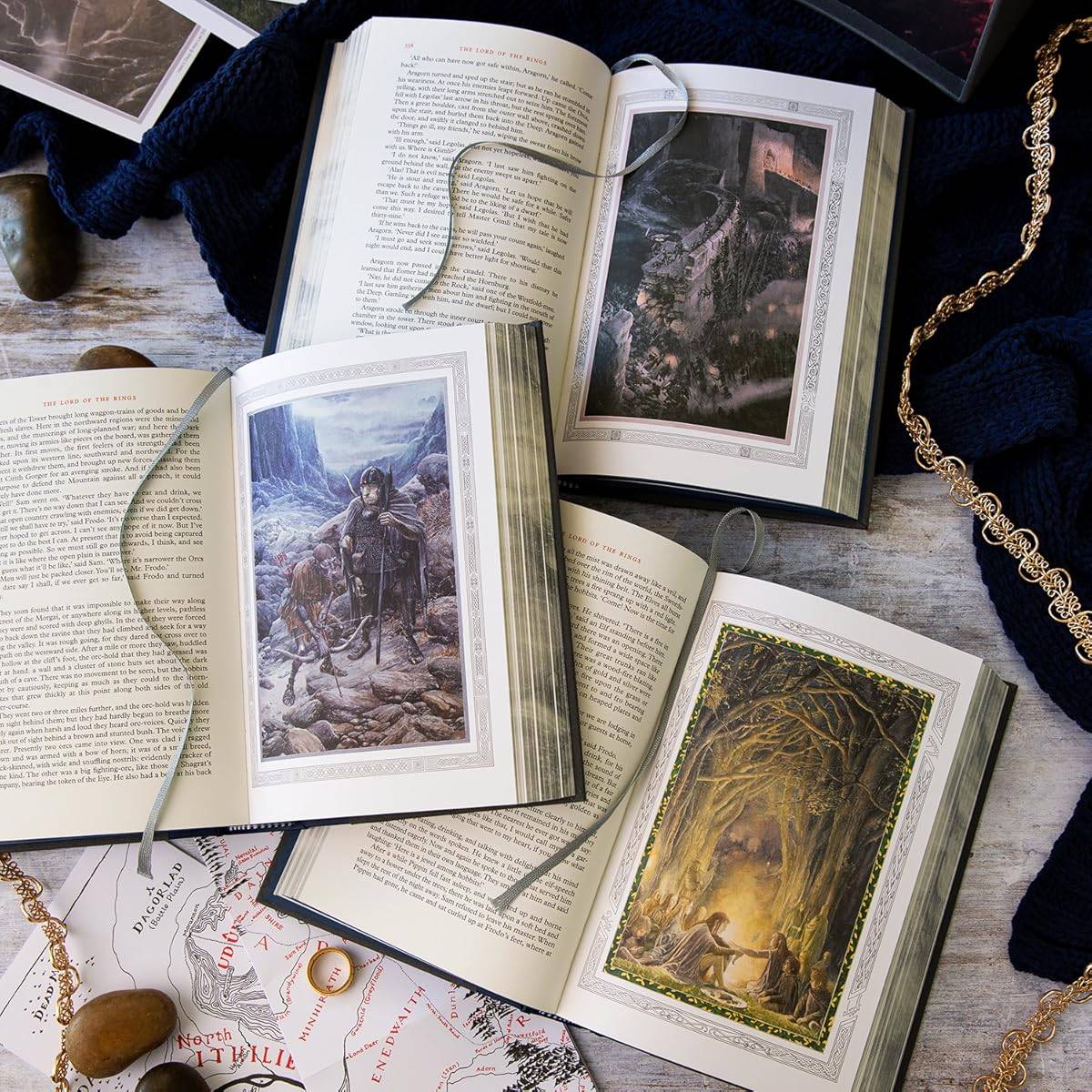 The Lord of the Rings Deluxe Illustrated Box Set